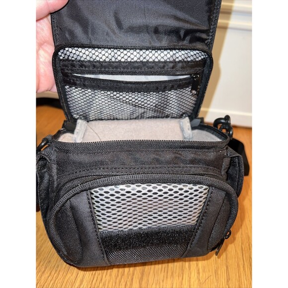 Lowepro Black Travel Shoulder Camera Bag Adjustable Strap Pre-Owned - Picture 2 of 8